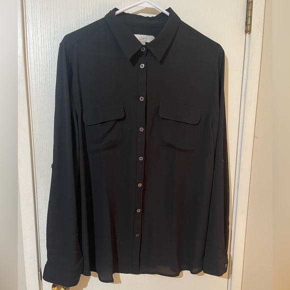 LOFT Tops - LOFT double pocket button down blouse size XL